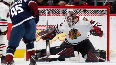Robin Lehner has a 2.86 goals against average