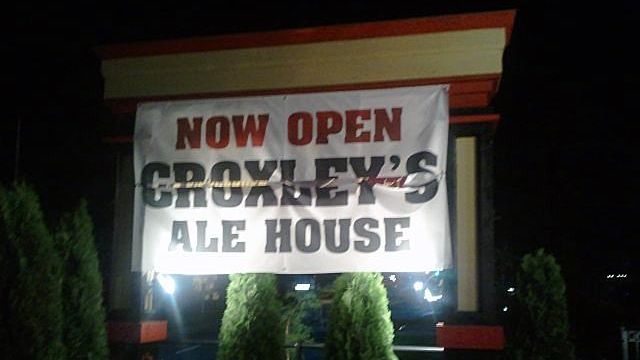 The temporary sign that announces the arrival of