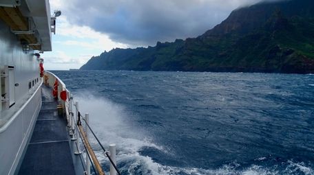 U.S. Coast Guard Cutter William Hart moves toward