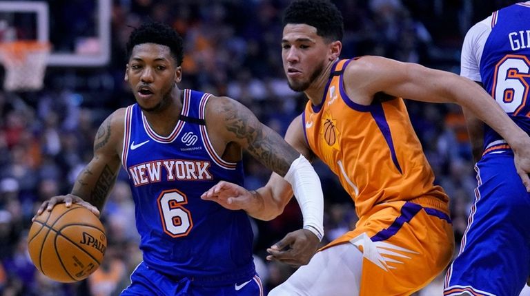 Knicks guard Elfrid Payton (6) drives against Phoenix