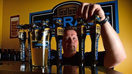 Steve Pominski, founder and brewer of Barrage Brewing