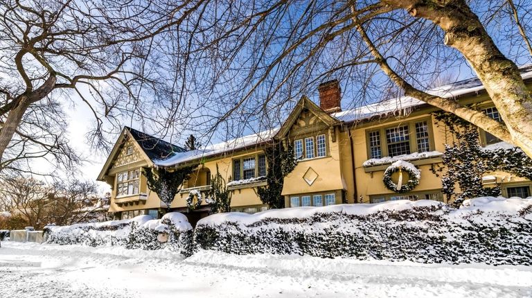 East Hampton's casually elegant Baker House 1650 is