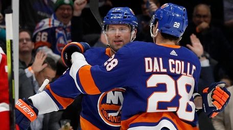 Josh Bailey of the Islanders celebrates his first-period