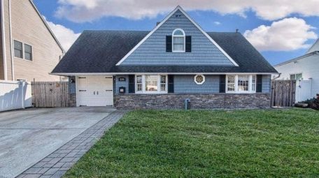 Taxes on the house in the Island Trees
