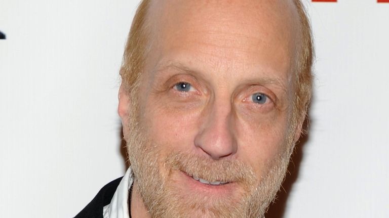 Chris Elliott