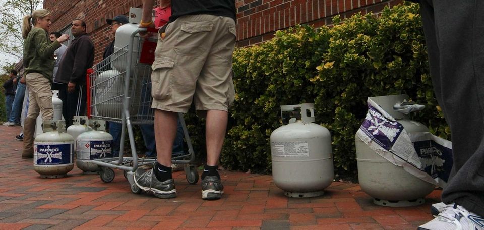 People line up to buy propane ahead of
