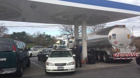 Lines at the Mobil station on Route 110