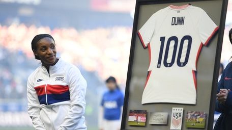 crystal dunn jersey