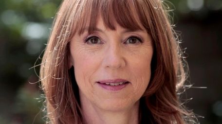 Author Lisa See talks about and signs copies