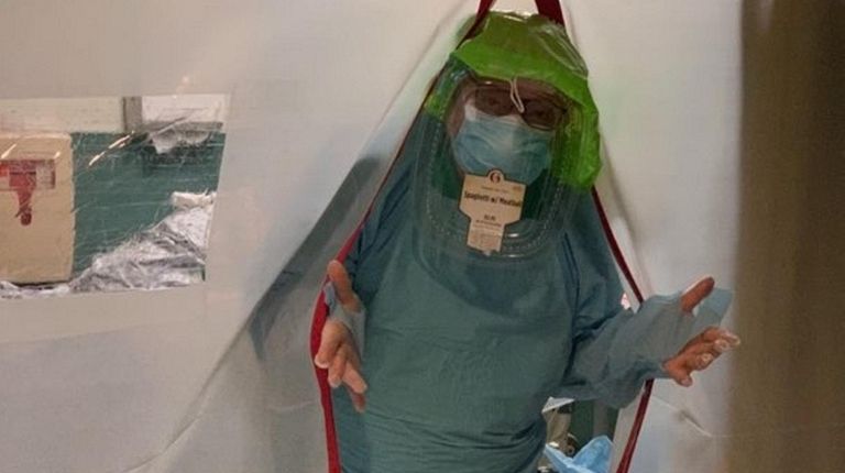 Dr. Mark Gudesblatt, a neurologist who practices in