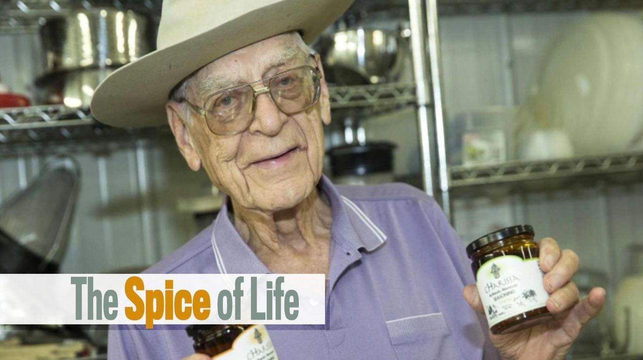 Nonagenarian Earl Fultz of East Marion finds a