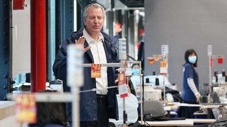 New York City Mayor Bill de Blasio thanks