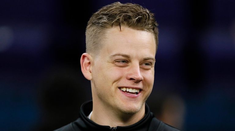 LSU quarterback Joe Burrow watches a drill at