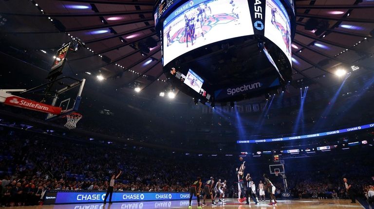A general view of the opening tip between