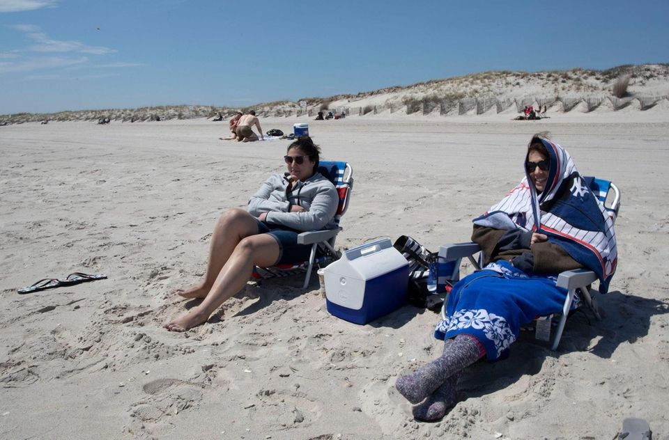 Marissa Stranieri, left, and her mother Theresa Stranieri,