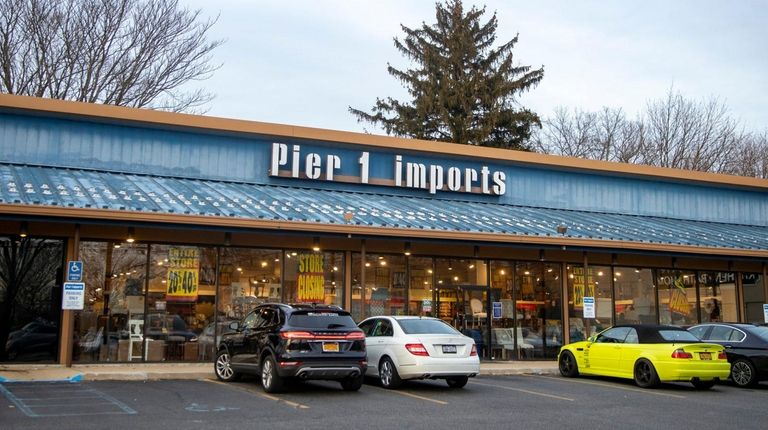 Pier 1 closed eight Long Island stores earlier