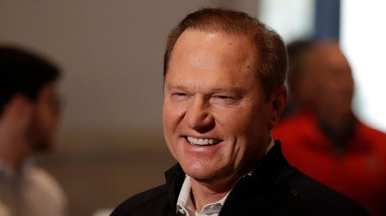 Agent Scott Boras speaks during the MLB winter