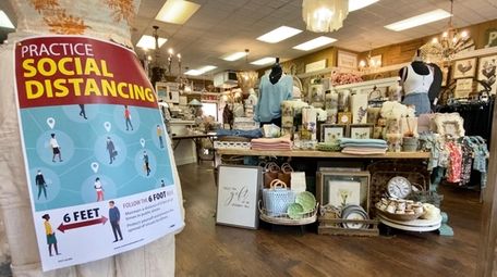 A sign at Madison's Niche in Garden City