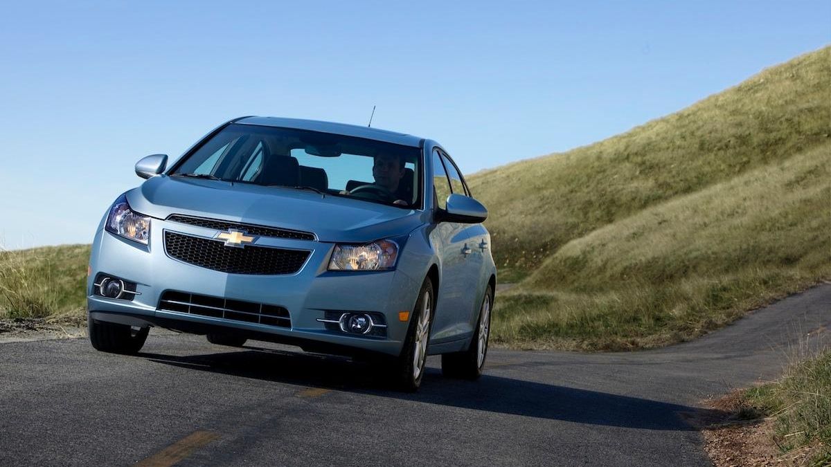 Шевроле круз 1.8 механика. Chevrolet Cruze 2013.