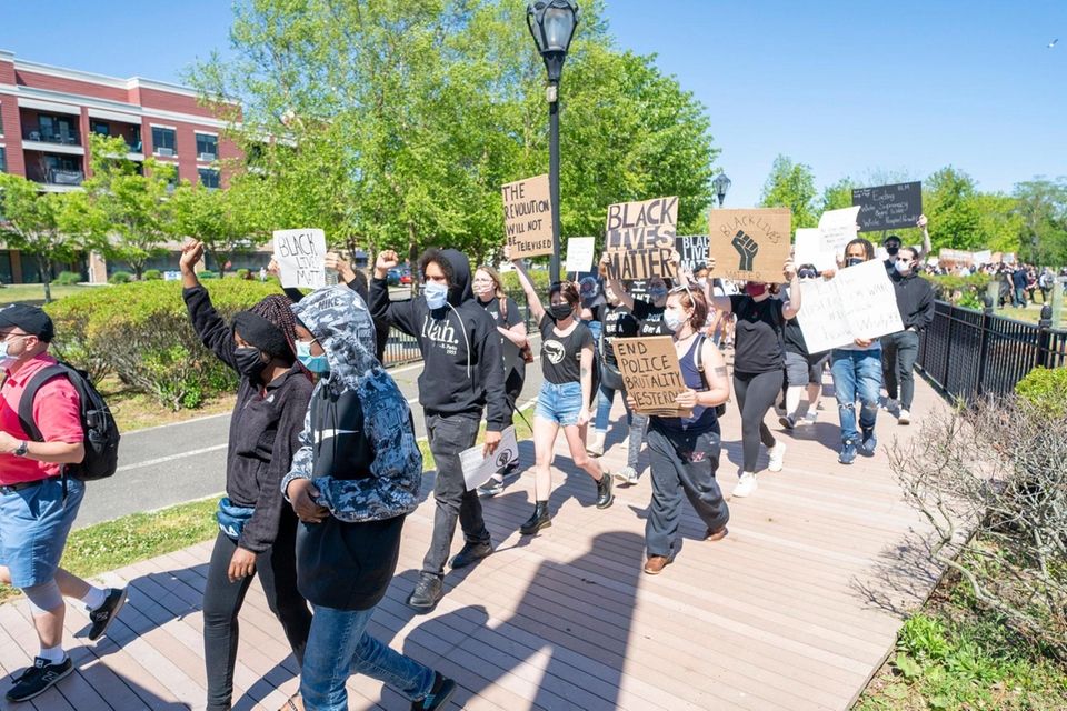 Over 300 demonstrators demanding justice for George Floyd