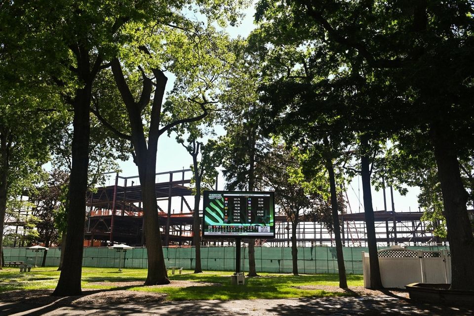 Construction continues on the Islanders' new arena on