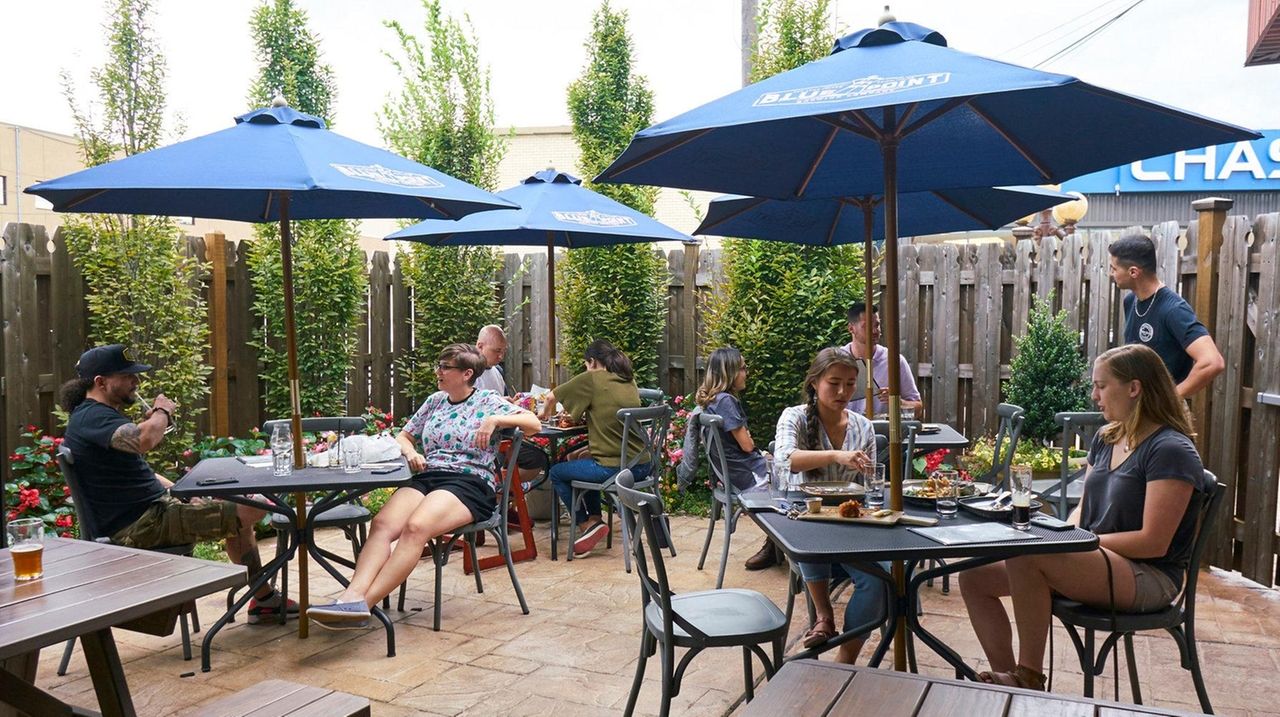 Long Island Restaurants Gearing Up For, What Restaurants Are Doing Outdoor Seating