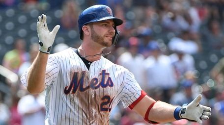 Mets first baseman Pete Alonso reacts as he
