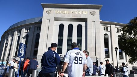 yankee stadium gift shop