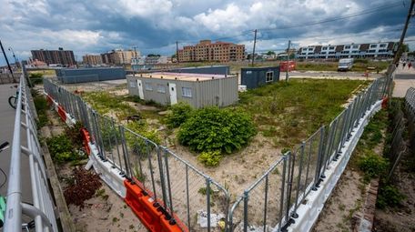 The Superblock property is between Riverside and Long