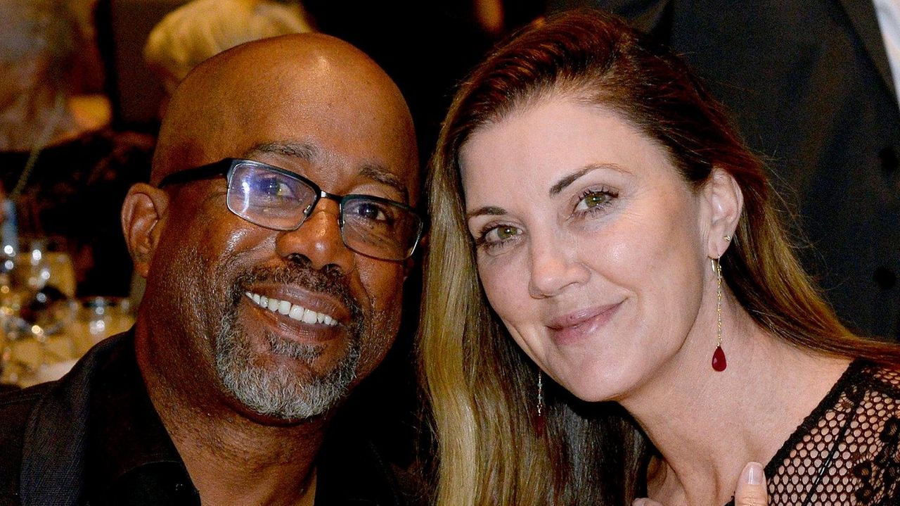 Darius Rucker says he, wife Beth, have decided to 'consciously uncouple