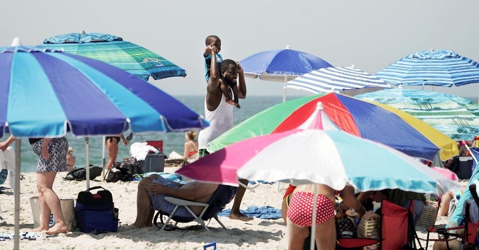 Big crowds at Jones Beach on during a