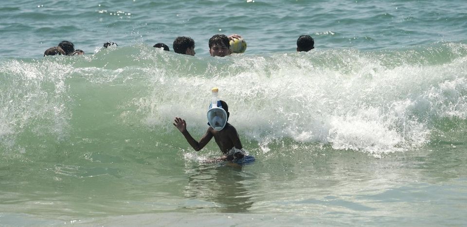 Big crowds at Jones Beach on during a