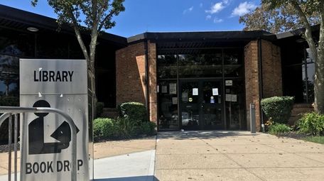 Wyandanch public library has not submitted a reopening