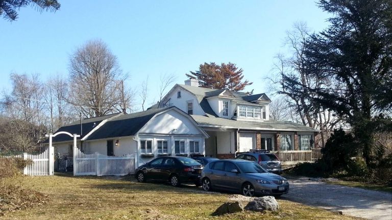 House at 81 Old Broadway Rd. where a