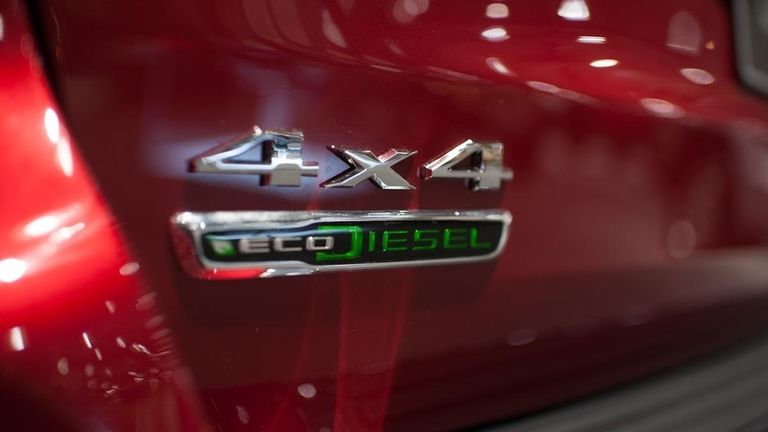 The 2014 Jeep Grand Cherokee comes with an