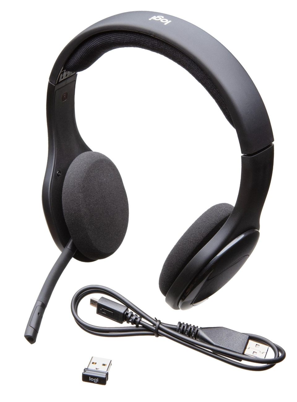 This wireless bluetooth headset is compatible with computers,