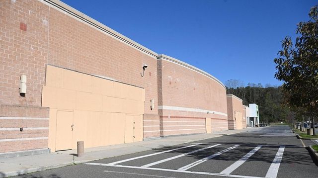 Fitness chain drops plan to open at former Target | Newsday