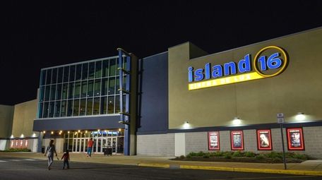 The Island 16 Cinema de Lux in Holtsville