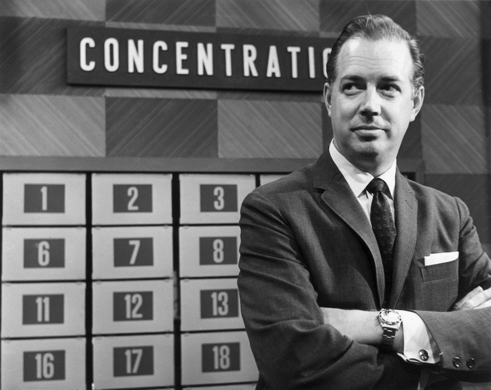 1961: American television host Hugh Downs posing with