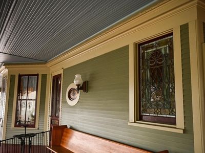 A window at the Stanley H. Lowndes House