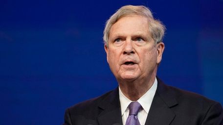 Tom Vilsack speaks at The Queen theater in