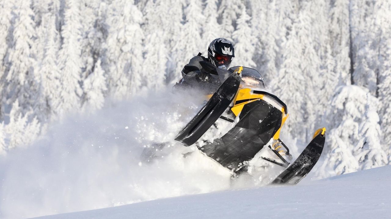 Snowmobile Spots In New York State For Thrill Seeking Long Islanders Newsday