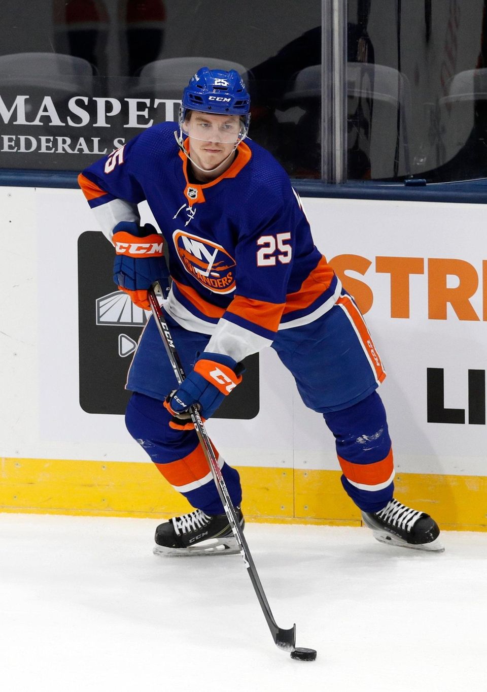 Sebastian Aho #25 of the New York Islanders
