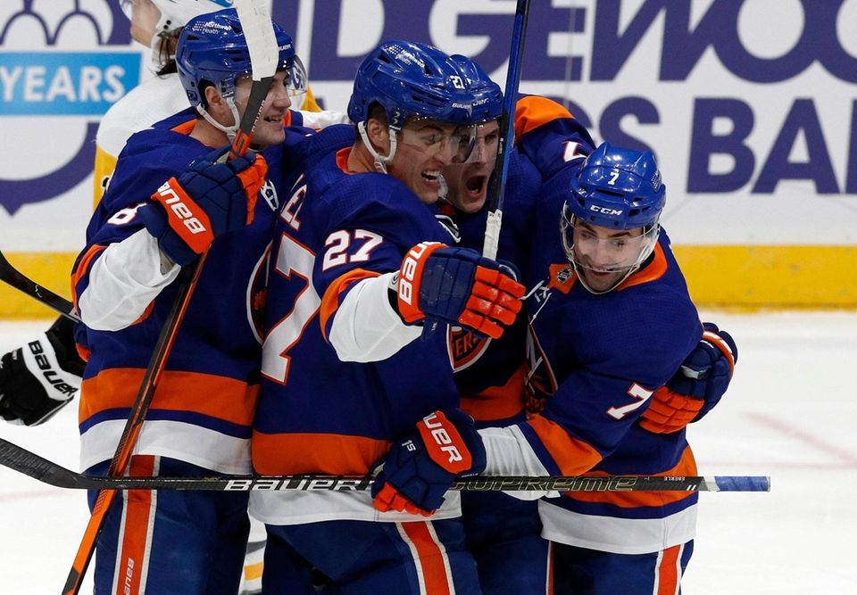 Anders Lee #27 of the New York Islanders