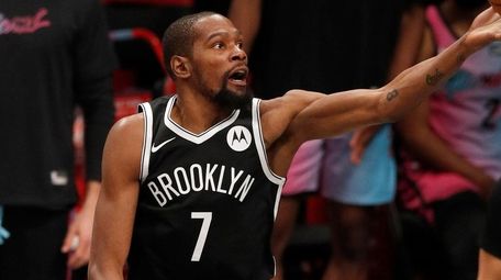 Kevin Durant of the Nets goes to the