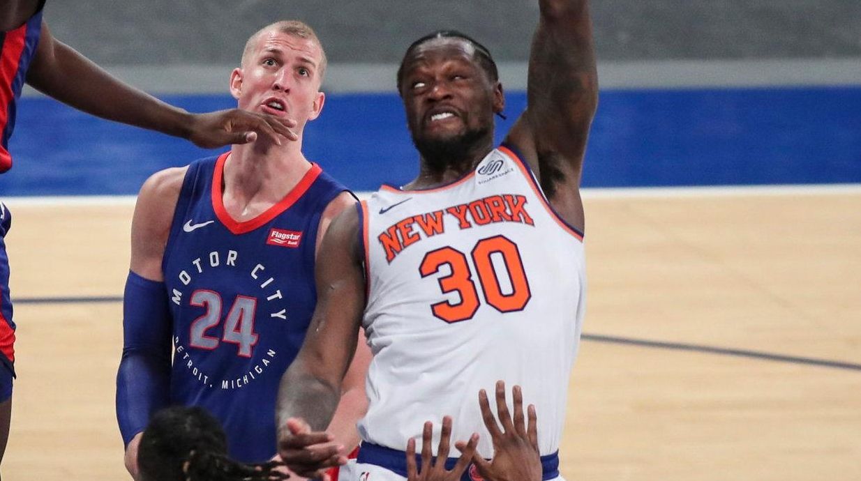 Julius Randle Shows Why He S An All Star As Knicks Rout Pistons Newsday