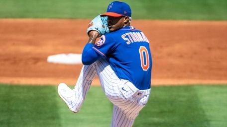 Mets' Marcus Stroman pitches against the Marlins in