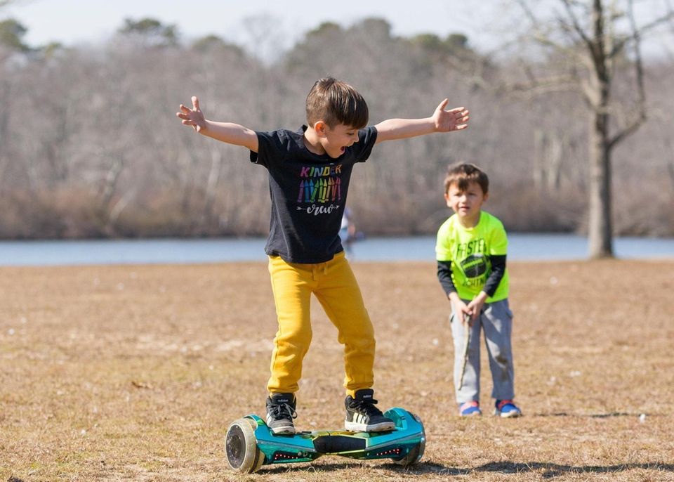 Simon Ocampo of Bay Shore, 5, maintains his