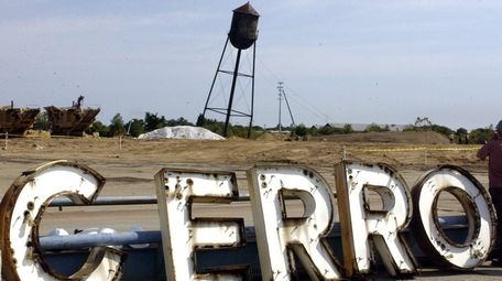 A Newsday photo from 2004 shows a dilapidated