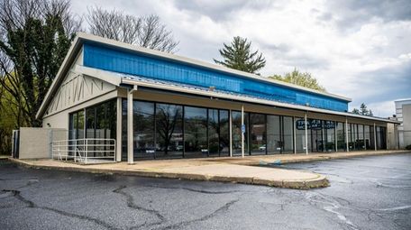 The newest branch of Dortoni Bakery, a Jersey
